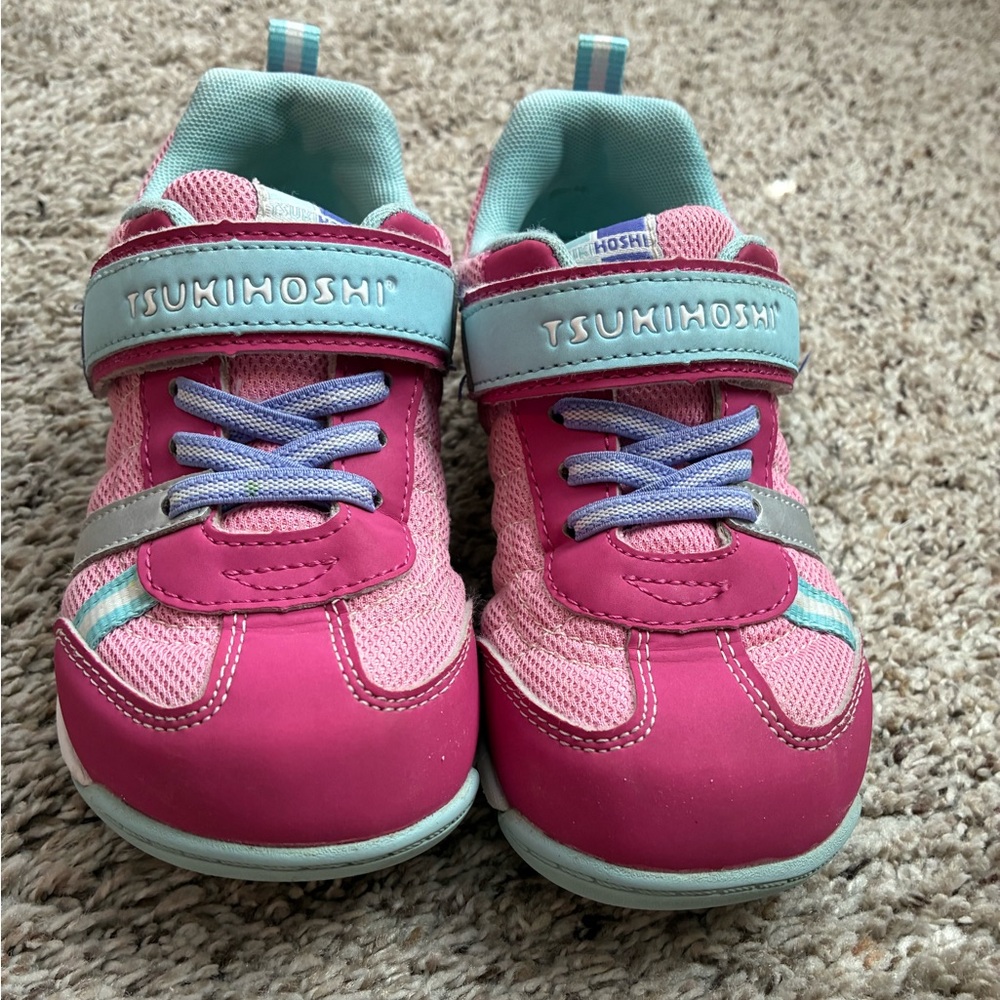 Tsukihoshi kid size 11 shoe